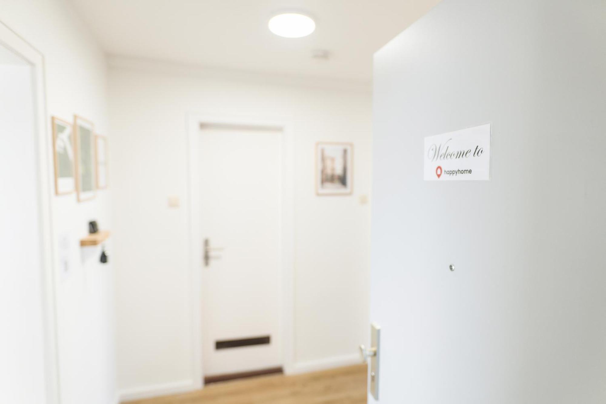 Wolfsburg Innenstadt - Happyhome - Direkt In Der Porschestrasse, 5 Personen & Kind, 3 Zimmer Екстер'єр фото